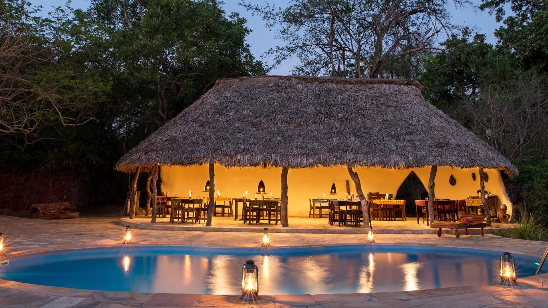 selous river camp
